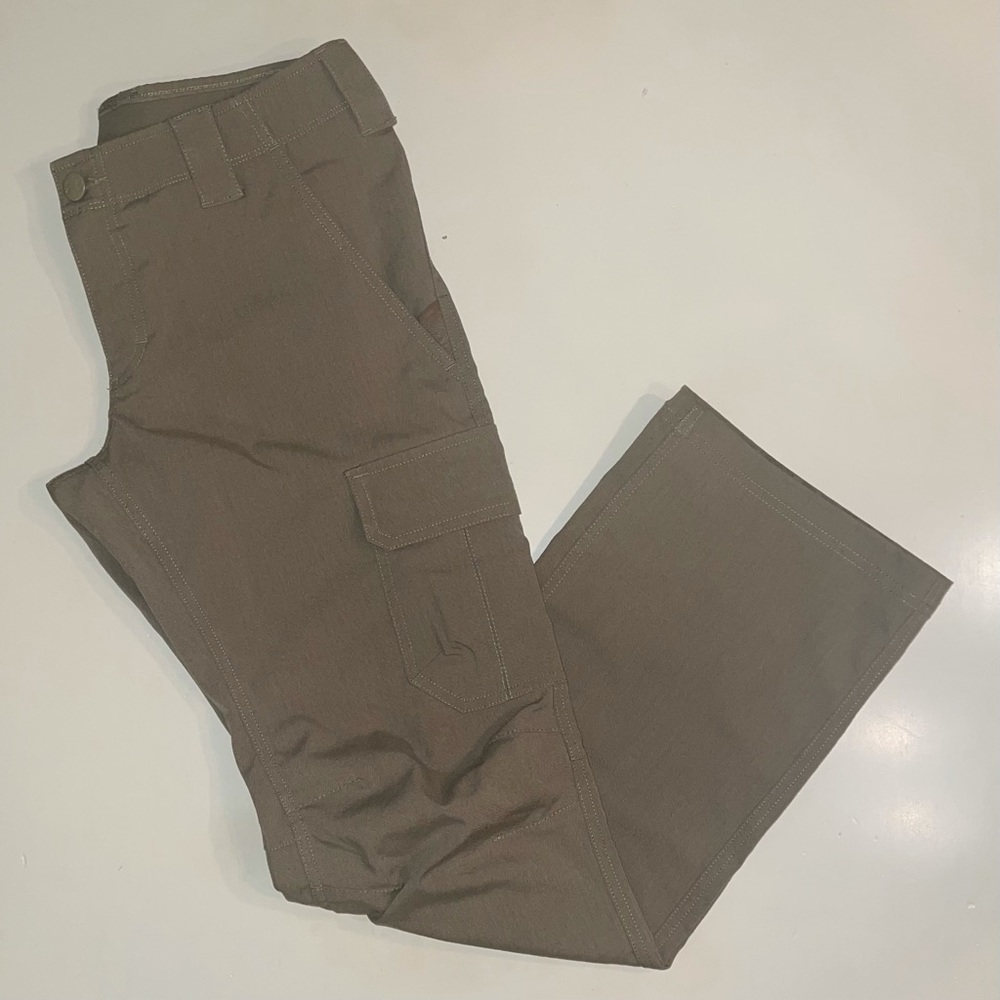 Under Armour Women's Cargo Pants - Khaki - Picture 12 of 14